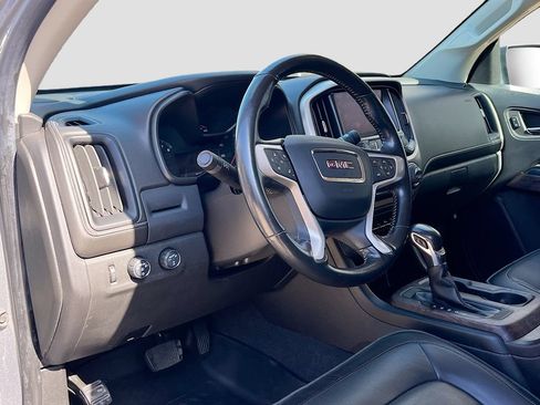 Used 2022 GMC Canyon Denali AWD/4WD image 9