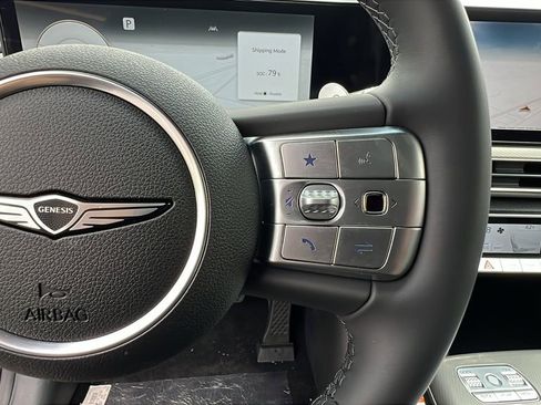 Used 2025 Genesis GV60 Advanced image 28