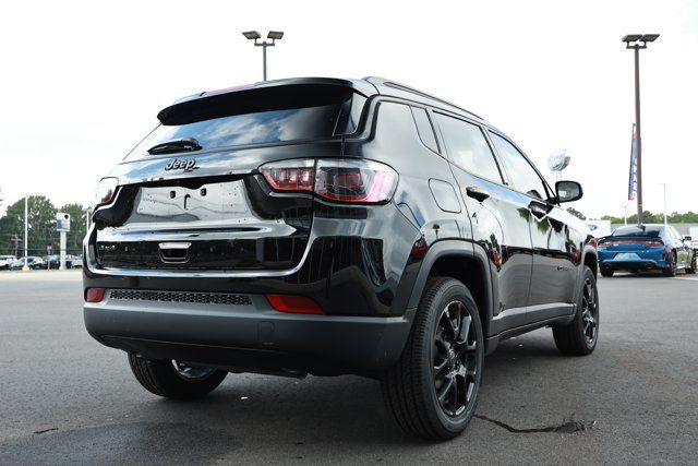New 2026 Jeep Compass Latitude AWD/4WD image 6