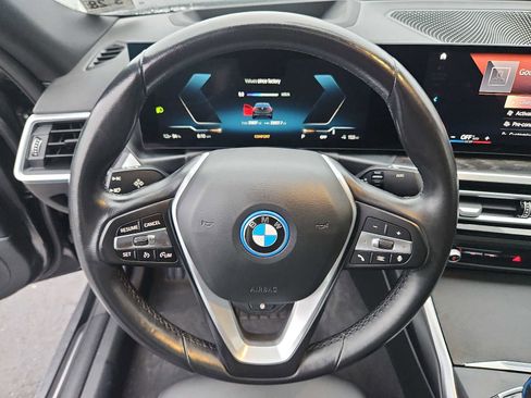 Certified 2023 BMW i4 eDrive35 w/ Premium Package image 18