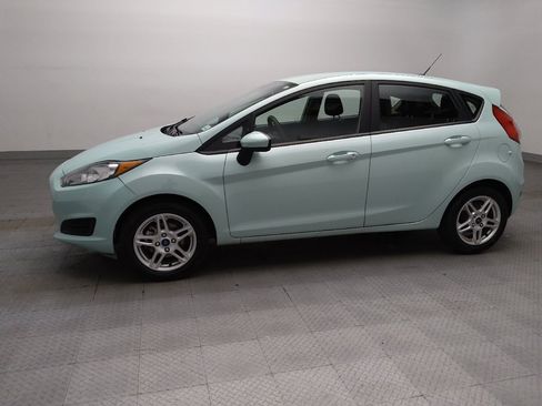 Used 2019 Ford Fiesta SE FWD image 2