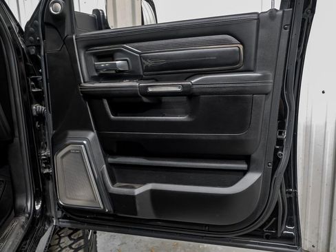 Used 2020 RAM 3500 Limited image 46