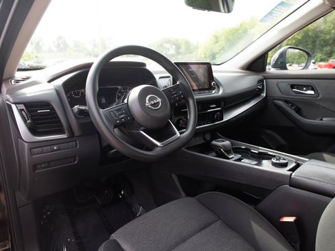 Used 2022 Nissan Rogue SV AWD/4WD image 24