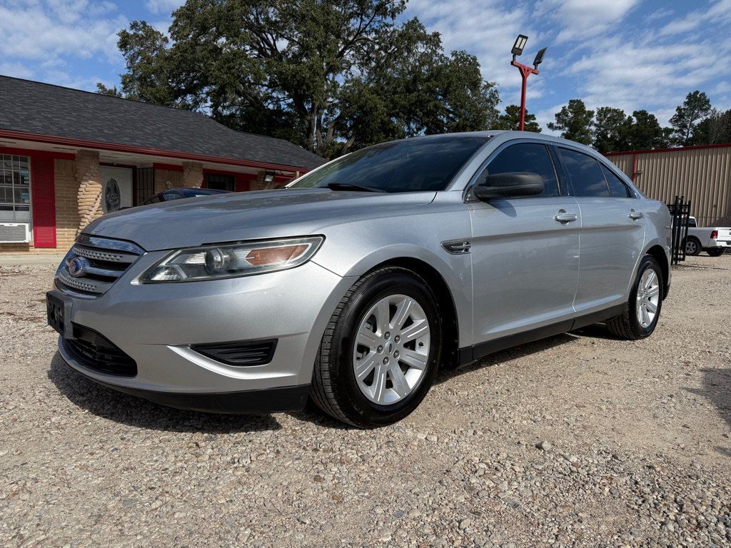Used 2012 Ford Taurus SE FWD image 1