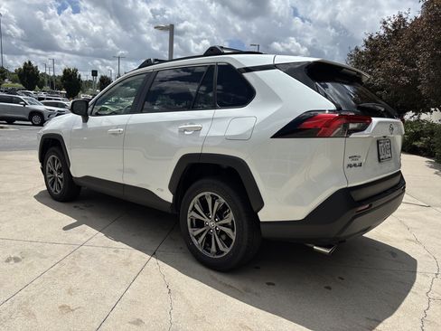 Used 2025 Toyota RAV4 XLE Premium w/ Weather Package AWD/4WD image 7
