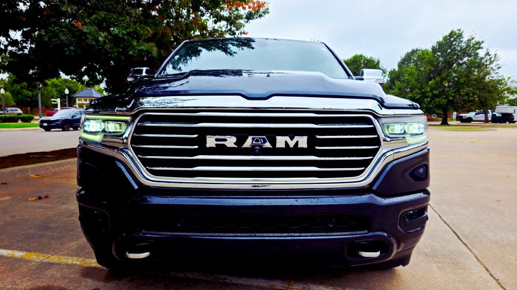 Used 2021 RAM 1500 Limited AWD/4WD image 17