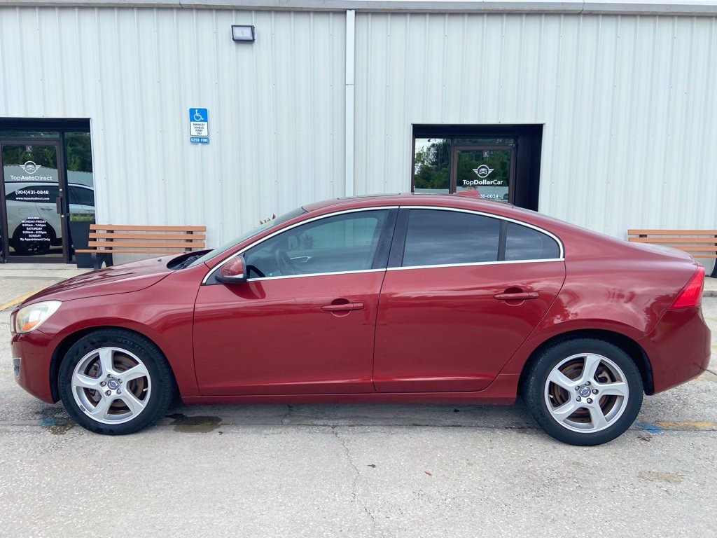 Used 2012 Volvo S60 T5 FWD image 2