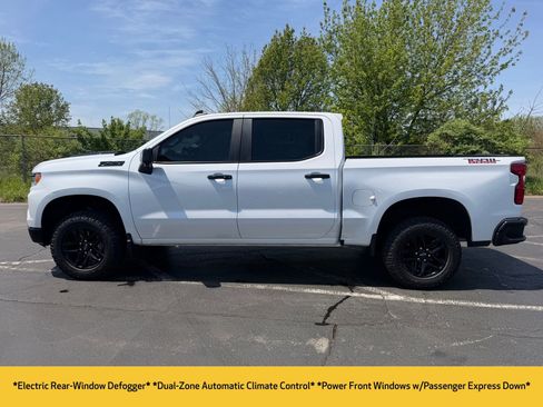 Used 2023 Chevrolet Silverado 1500 LT Trail Boss w/ LT Trail Boss Premium Package AWD/4WD image 12