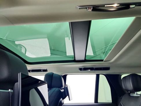 Certified 2024 Land Rover Range Rover Autobiography image 39