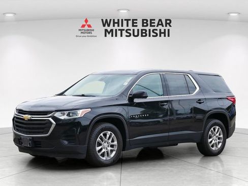 Used 2020 Chevrolet Traverse LS AWD/4WD image 2