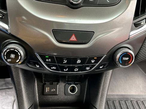 Used 2017 Chevrolet Cruze LT w/ Convenience Package image 15