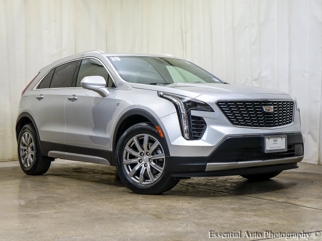 Used 2019 Cadillac XT4 Premium Luxury FWD image 2