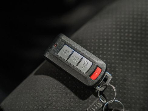 Used 2025 Mitsubishi Eclipse Cross SE image 49