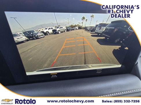 Used 2023 Chevrolet Suburban Premier image 28