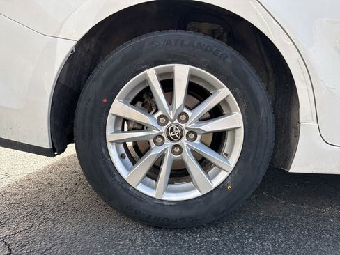 Used 2025 Toyota Camry LE image 46