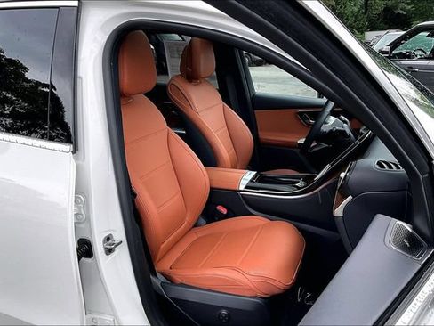Used 2026 Mercedes-Benz GLC 300 4MATIC image 7
