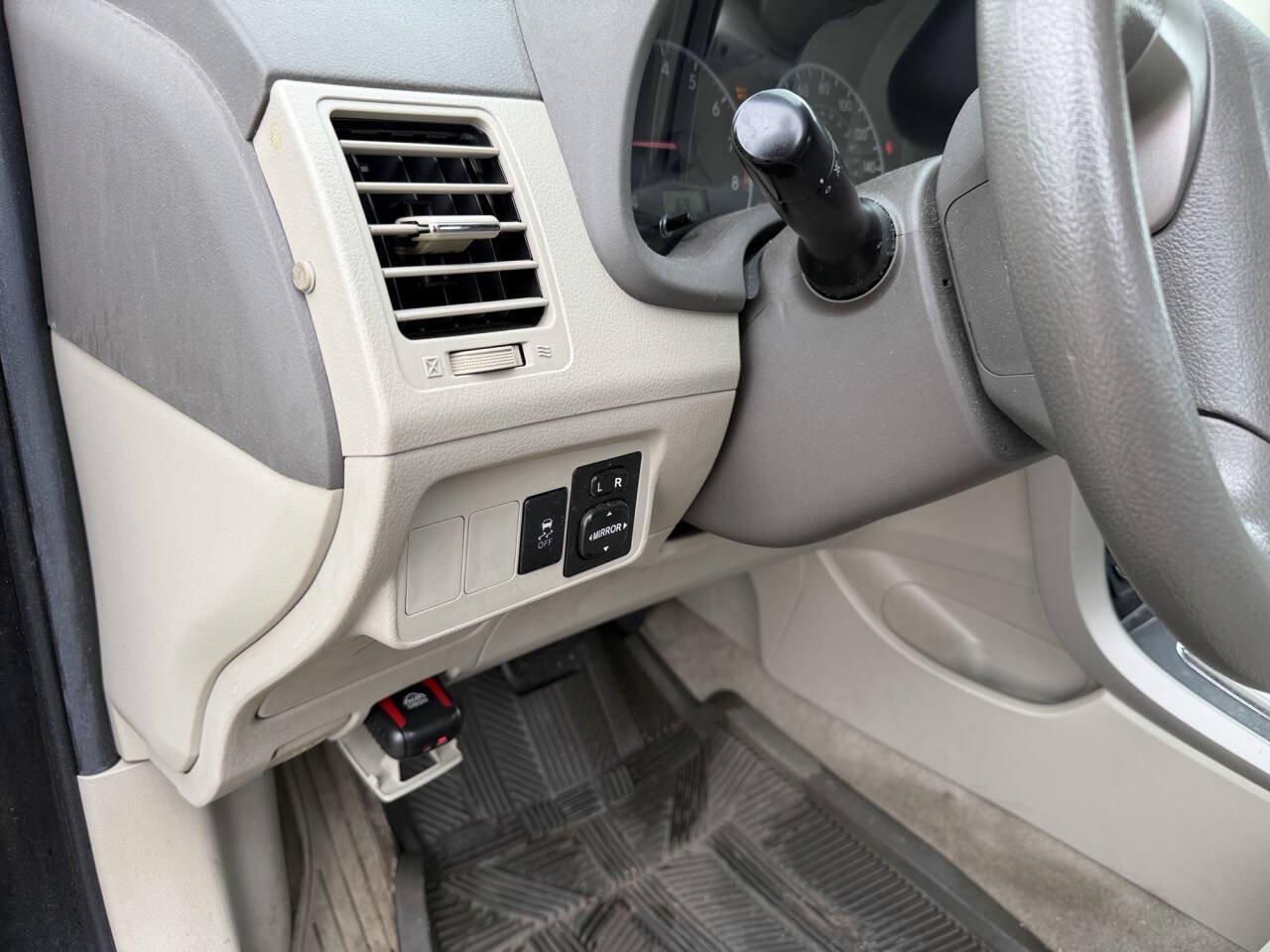 Used 2010 Toyota Corolla LE FWD image 33