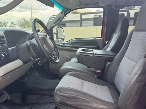 Used 2003 Ford F250 XLT AWD/4WD image 4