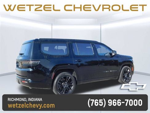 Used 2024 Jeep Grand Wagoneer Series III w/ Quick Order Packagew 28T AWD/4WD image 3