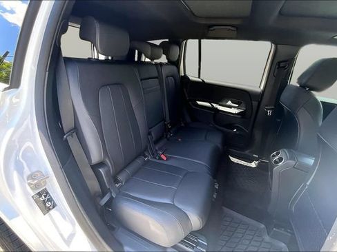 Certified 2023 Mercedes-Benz GLB 250 4MATIC image 28