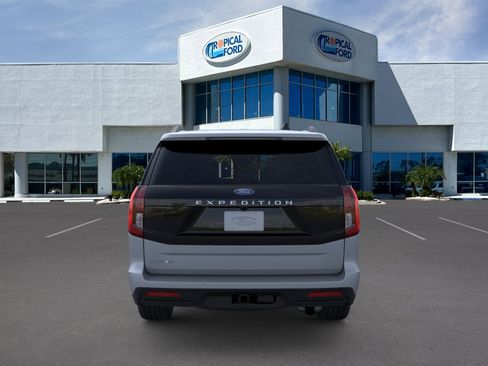 New 2025 Ford Expedition Active RWD image 5