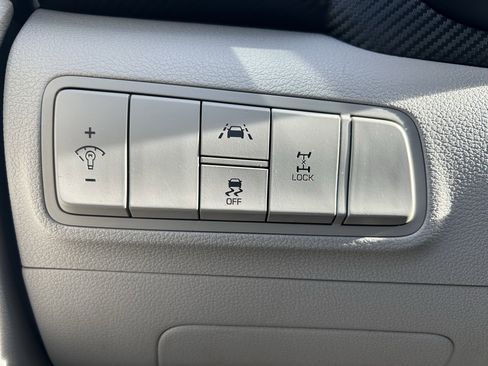 Used 2020 Hyundai Tucson SE image 14