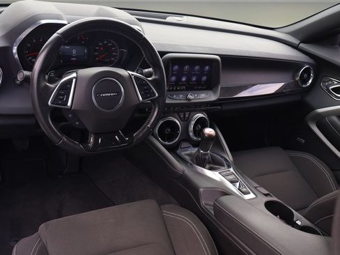 Used 2023 Chevrolet Camaro LT w/ Technology Package RWD image 15