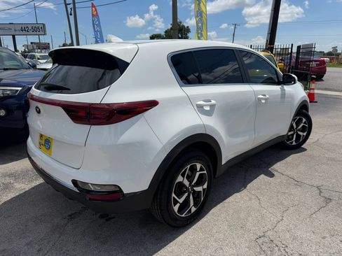 Used 2021 Kia Sportage LX FWD image 4