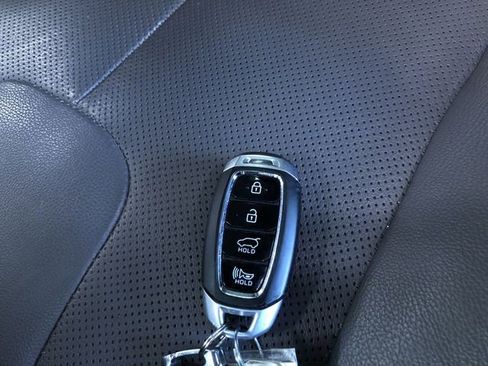 Used 2019 Hyundai Santa Fe Limited AWD/4WD image 32