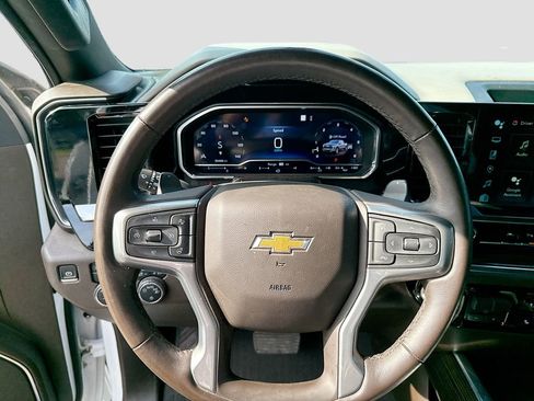 Used 2023 Chevrolet Silverado 1500 LT AWD/4WD image 11