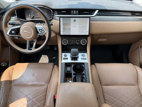 Used 2023 Jaguar F-PACE S AWD/4WD image 10