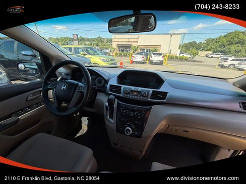 Used 2013 Honda Odyssey LX image 13