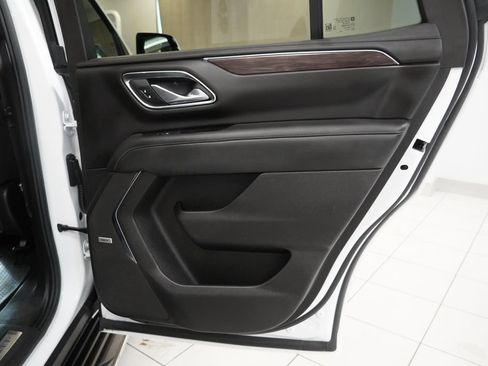 Used 2023 Chevrolet Tahoe LT AWD/4WD image 34