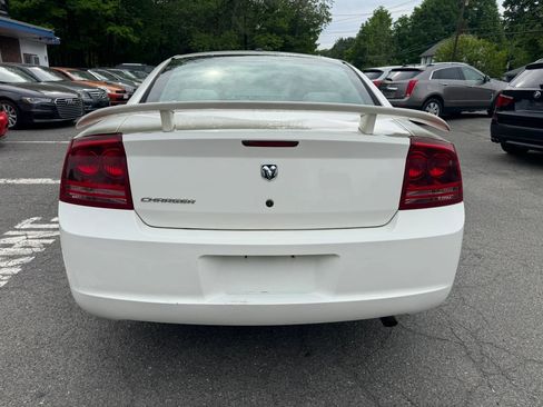Used 2007 Dodge Charger w/ Popular Equipment Group RWD image 4