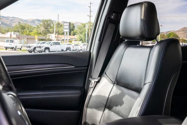 Used 2021 Jeep Grand Cherokee Limited AWD/4WD image 10