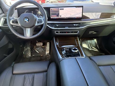 Certified 2026 BMW X5 sDrive40i w/ Executive Package RWD image 17