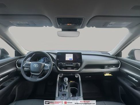New 2026 Toyota Grand Highlander XLE image 10