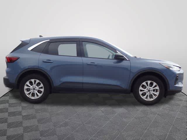 Used 2024 Ford Escape Active AWD/4WD image 4