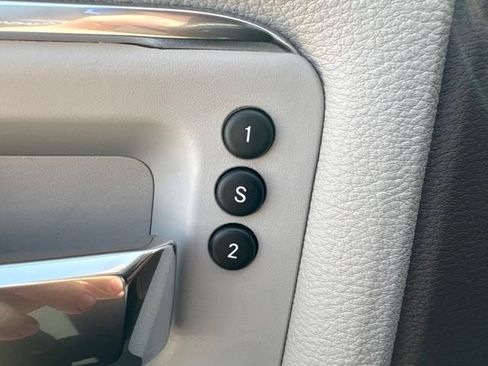 New 2026 RAM 3500 Laramie AWD/4WD image 34