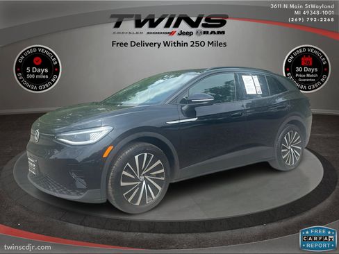 Used 2024 Volkswagen ID.4 S image 9