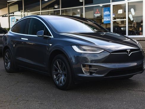 Used 2017 Tesla Model X 100D image 7