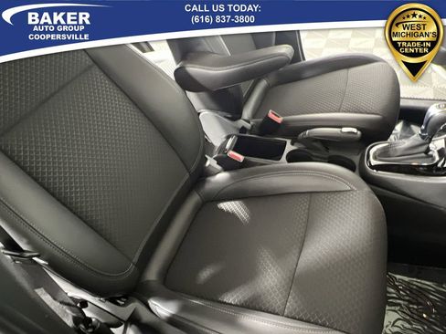 Used 2022 Buick Encore Preferred w/ Safety Package image 27