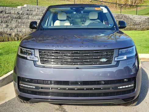 New 2026 Land Rover Range Rover SE image 8
