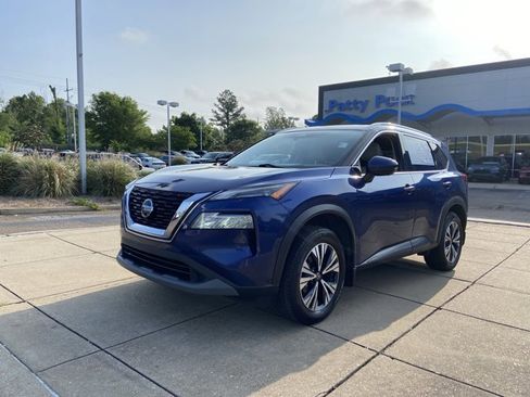 Used 2021 Nissan Rogue SV w/ Premium Package FWD image 4