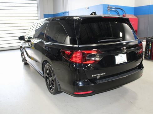 Certified 2024 Honda Odyssey Sport image 44