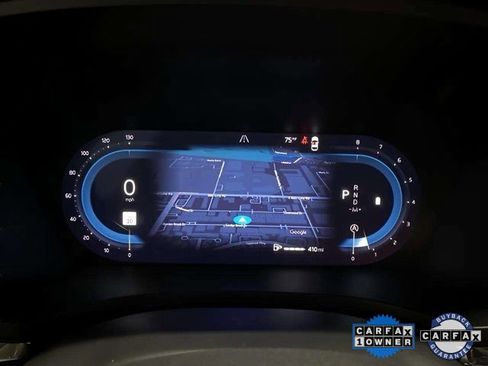 Used 2025 Volvo V60 B5 Cross Country Plus image 9