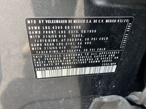 Used 2025 Volkswagen Taos SE FWD image 31