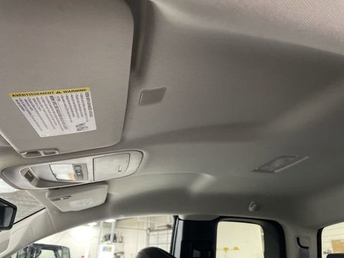 Used 2022 Chevrolet Colorado LT w/ LT Convenience Package image 22