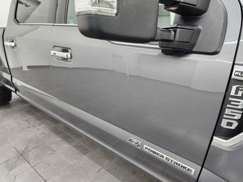 Used 2022 Ford F350 Platinum image 27