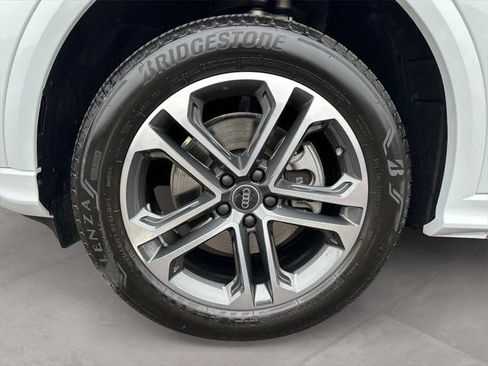 Certified 2025 Audi Q5 Premium w/ Convenience Package image 14